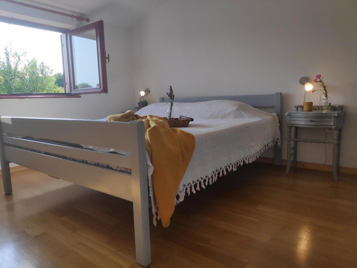 Apartment Soline Pjescana Uvala Bagian luar foto