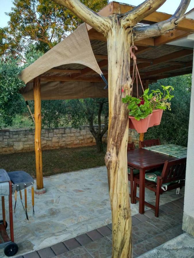 Apartment Soline Pjescana Uvala Bagian luar foto